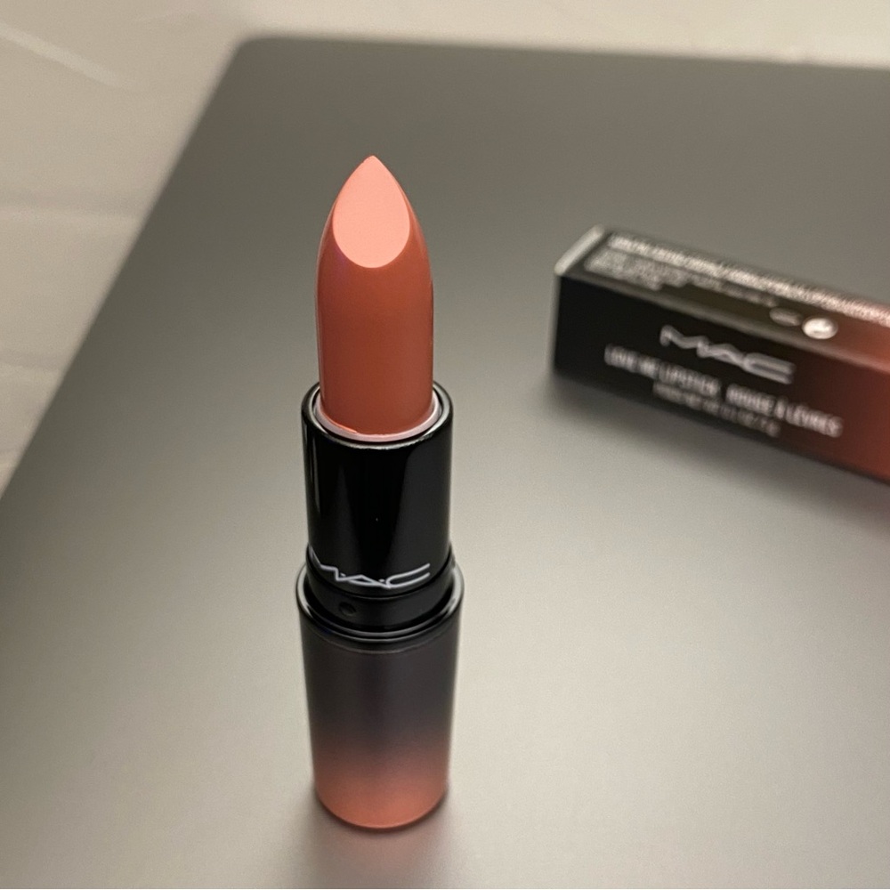 MAC “Très Blasé” Lipstick